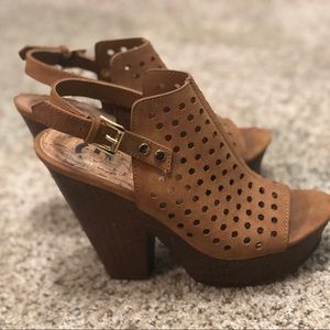 G by Guess Wedge heels